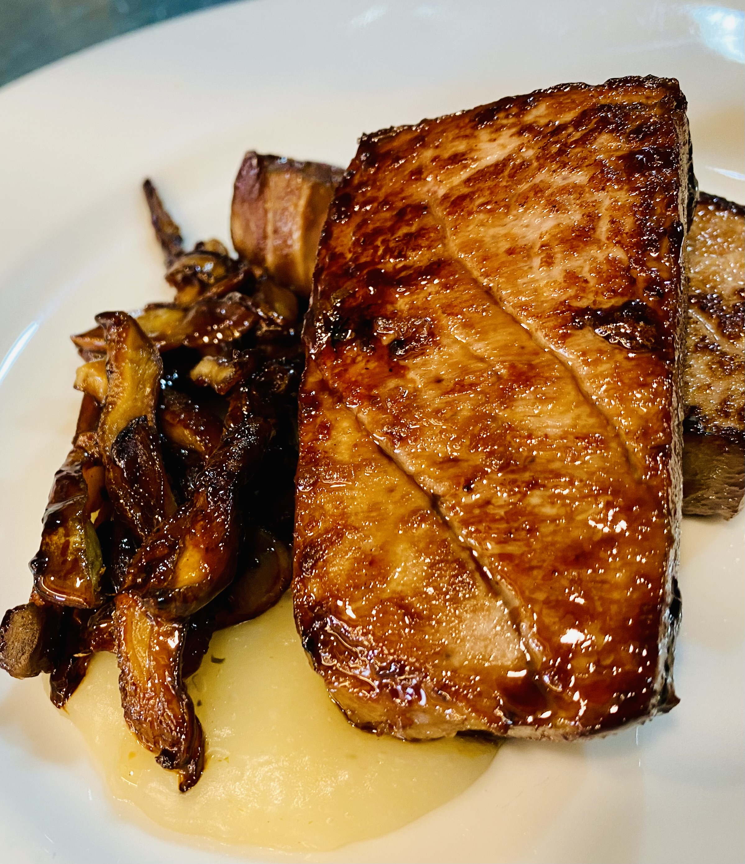 Tarantelo Glaseado con cremoso de shiitake